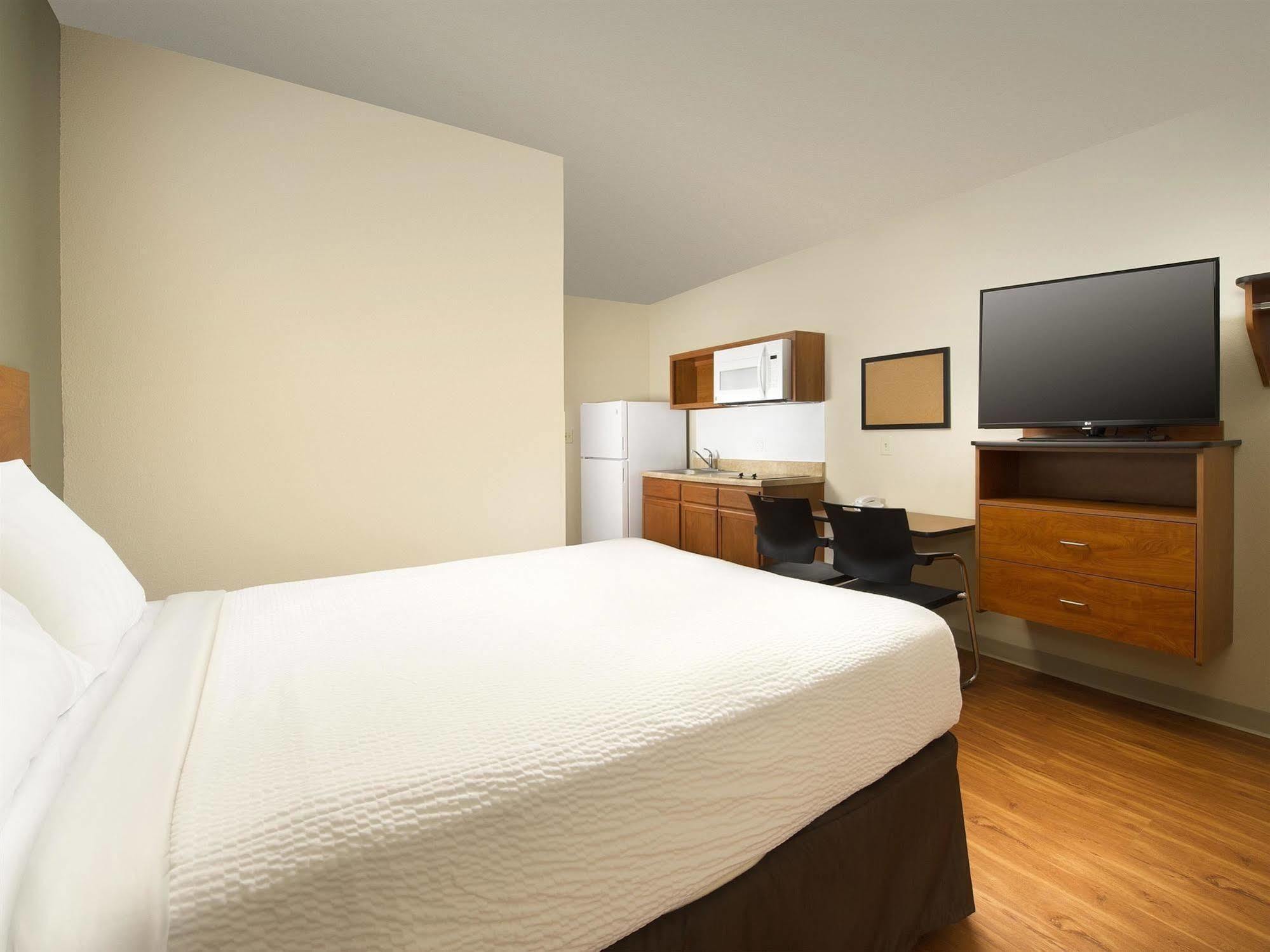 Extended Stay America Select Suites - Cincinnati - Florence - Airport Екстер'єр фото